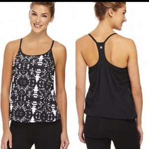 🌼 2/$10 Fabletics Tie-Dye Racer Back Sport Top